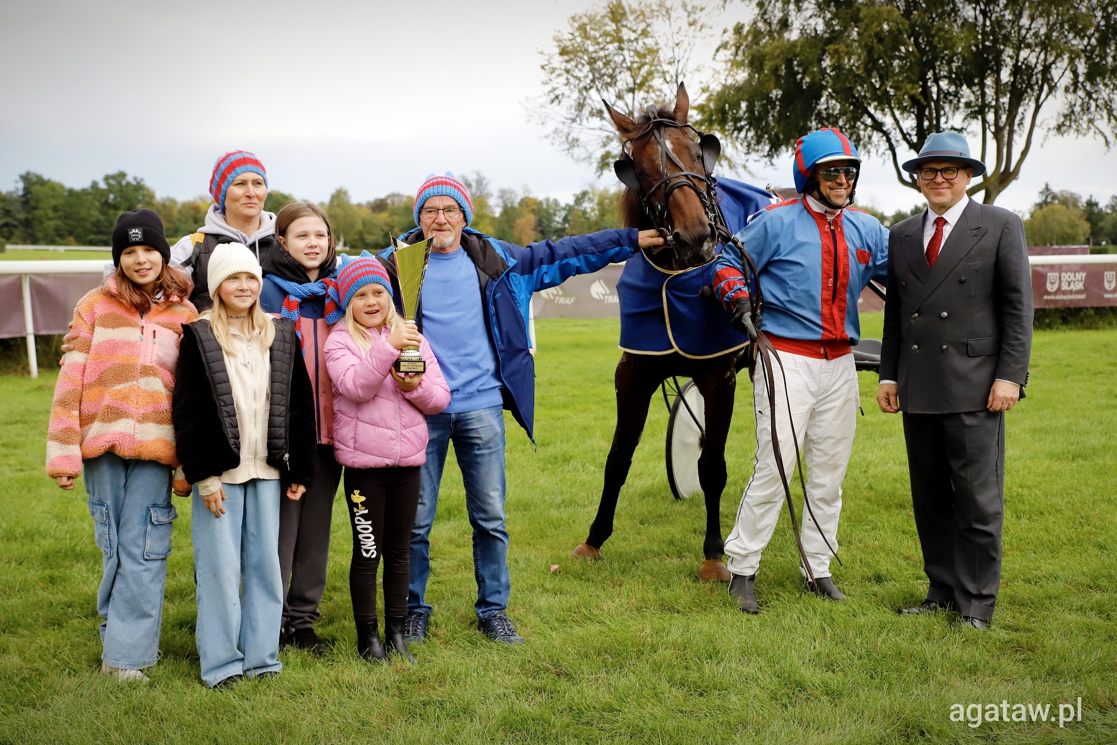 img: Stuprocentowy faworyt Factoriel wygrywa Nagrodę Cheval Francais
