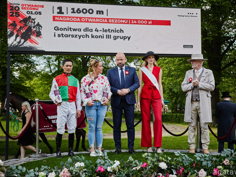 img: Zwycięzca Listed i spora ekipa do gonitw przeszkodowych