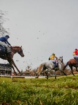 img: Dwaj ostatni zwycięzcy Grand National na tegorocznej liście zgłoszeń