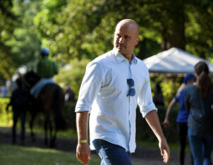 img: Silna grupa przeszkodowa, dwulatki z Irlandii, derbowe araby